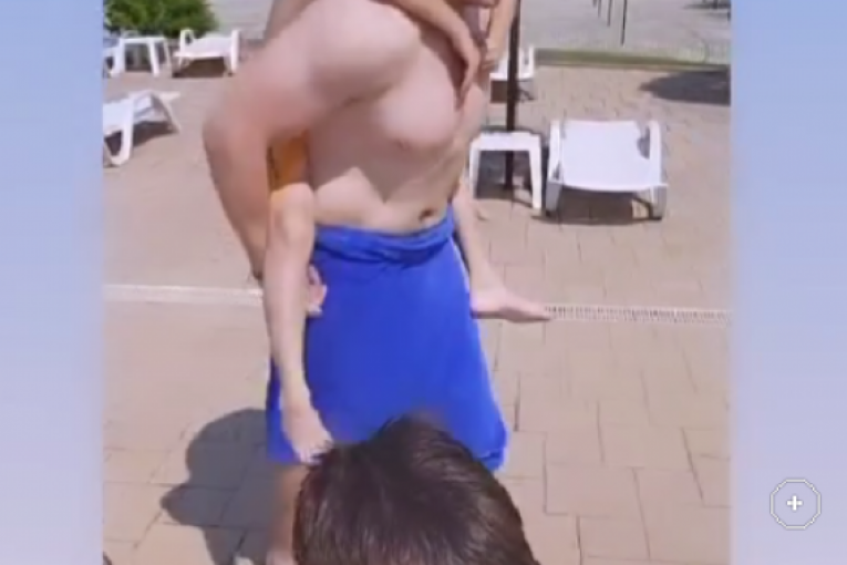 Jelena i Sloba Radanović na letovanju