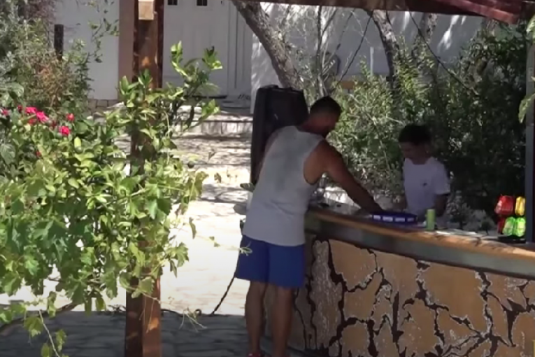 Vlodimir Tomović imanje bazeni Bar Crna Gora