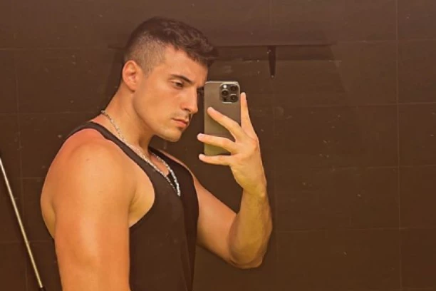 NOVA LUKS MAŠINA! Sin Dragane Mirković vozi automobil od 400.000 evra! (FOTO)