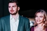 DONČIĆ POKLONIO PRSTEN DEVOJCI! Zaprosio je na godišnjicu veze! Čestitke pljušte, poruku poslala i Jokićeva supruga!
