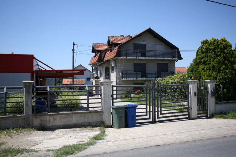 Kuća od ujaka devojčice