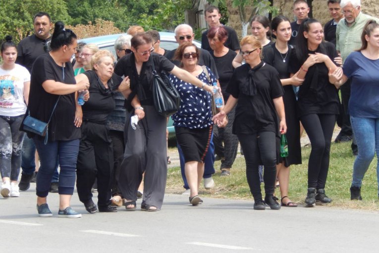 Sahrana Noe Milivojev