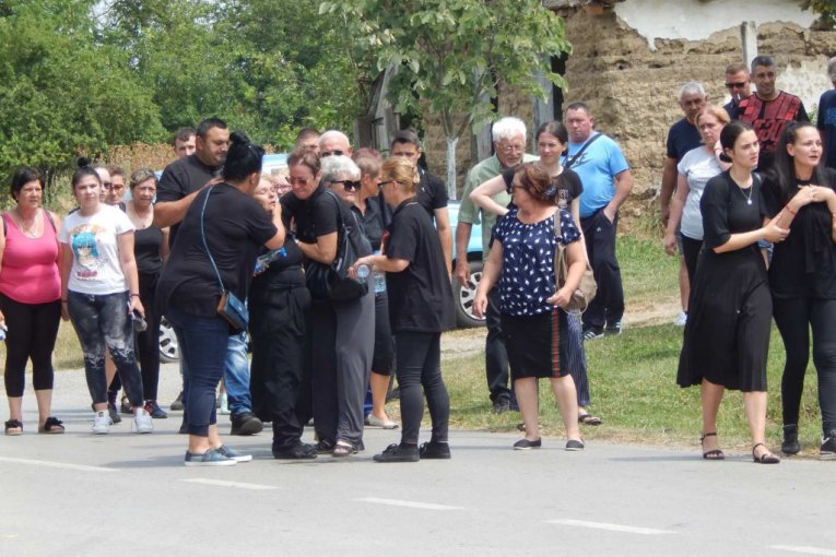 Noa Milivojev sahrana