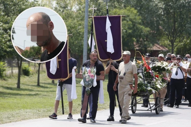 OTAC NOE MILIVOJEV SLOMLJEN OD BOLA: Jedva izdržao da ne padne na sahrani, odmah posle otišao po suprugu u hitnu (FOTO)