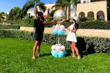 PEVAČICA SAZNALA ZA POL BEBE, PA POKAZALA OCA DETETA PRVI PUT: Marija Ana Smiljanić zaplakala od sreće! (VIDEO)