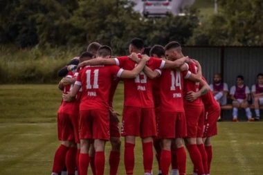 PUT KOJIM SE RETKO IDE: Kako li će im navijači oprostiti "izdaju"? Čak trojica fudbalera prešla u redove velikog rivala! (FOTO GALERIJA)