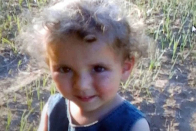 "OSEĆAM DA JE ISPRED MENE, A NE MOGU DA JE DODIRNEM!" Ispovest majke male Anđeline, koju je monstrum ubio pre 9 godina!