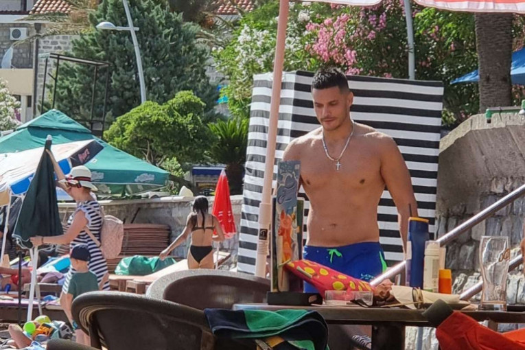 Marko Marković paparaco