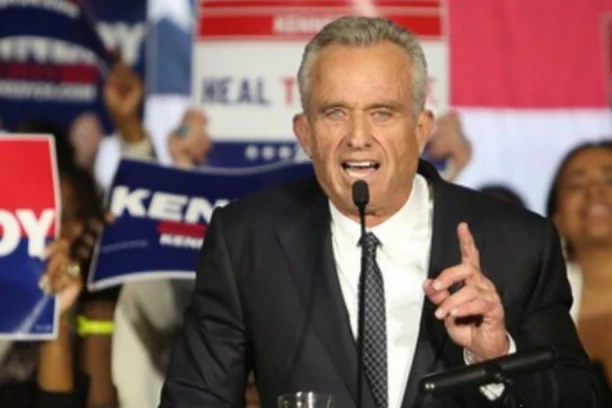 AMERIKANCI OSTAJU BEZ LEKOVA: Kenedi zaustavio 22 projekta razvoja VAKCINA, 500 miliona dolara biće bačeno u kantu