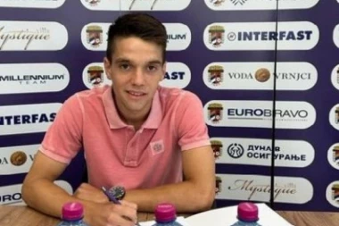 LEVOKRILNI BOMBARDER JE PARAFIRAO UGOVOR: Srpski fudbal dobija novog DRAGANA DŽAJIĆA?