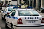 ZA DLAKU IZBEGNUTA TRAGEDIJA U GRČKOM LETOVALIŠTU: Žena večerala u restoranu kada je primetila OVO - policija istražuje incident