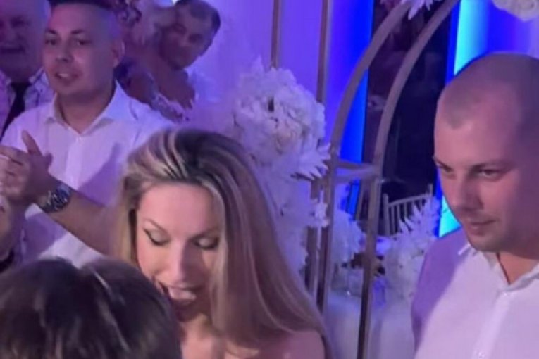 Rada Manojlović bakšiš