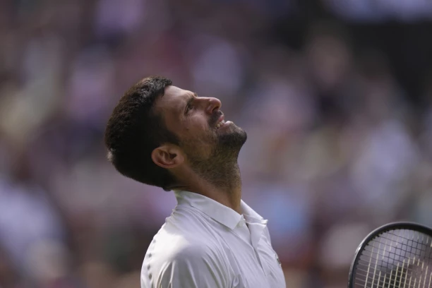 ZAŠTO NOVAK NE MOŽE DA OSVOJI KALENDARSKI SLEM? Krivac je OVAJ čovek!