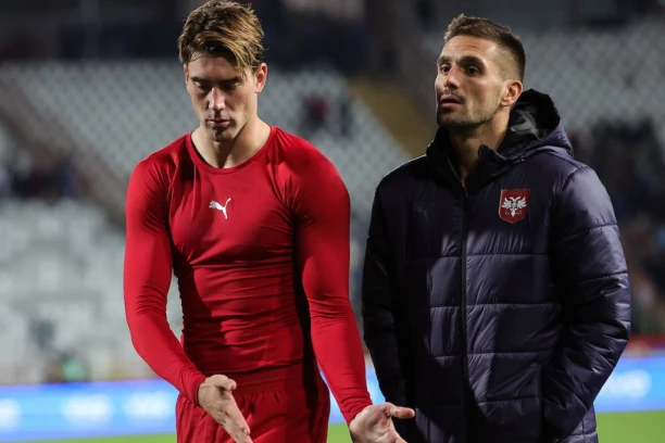 OGLASIO SE I DUCI: Zbog povrede je preskočio septembarske kvalifikacije - nakon trijumfa nad "sokolovima", jednim potezom je oduševio naciju! (FOTO)