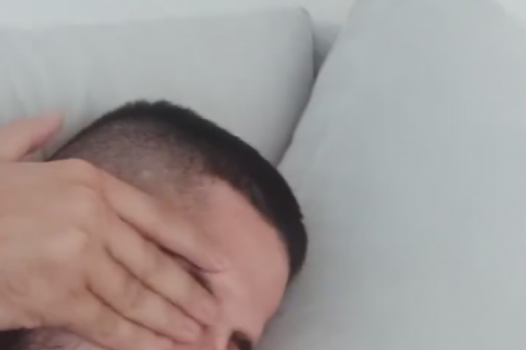 Bilal Brajlović u krevetu