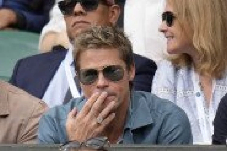 BRED PIT SE PODMLADIO, SVET BRUJI O NJEGOVIM SLIKAMA PRE I POSLE: O tajni njegovog mladolikog izgleda raspravljaju estetski hiruzi, ali i astrolozi (FOTO)