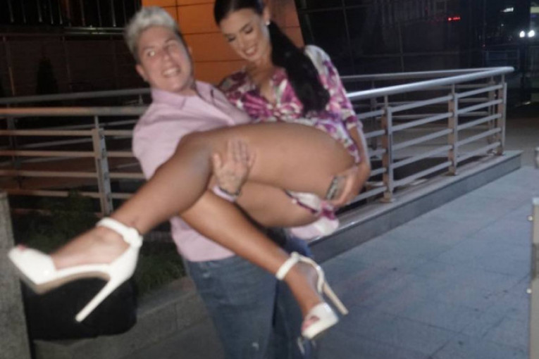 Matora podigla Anitu