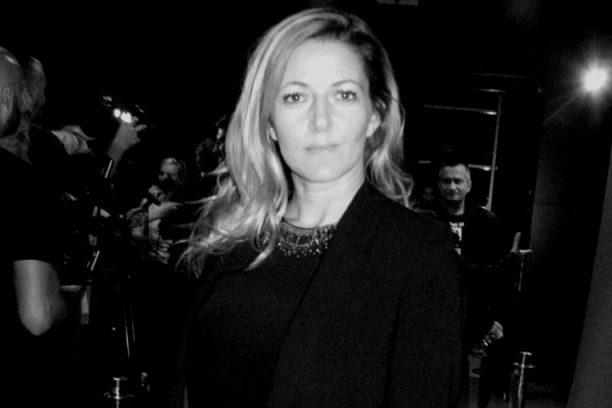 ZBOGOM, LEPA I DIVNA ŽENO: Glumci se POTRESNIM porukama opraštaju od slavne producentkinje