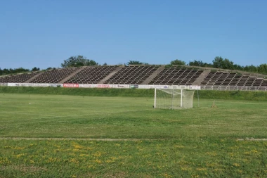 FUDBAL NIJE SAMO ZA DEČAKE: Železnik zove zainteresovane devojčice da se prijave!