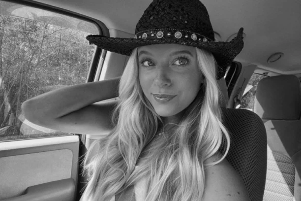 IZNENADA UMRLA POZNATA JUTJUBERKA: Uzrok smrti pod velom misterije, porodica UNIŠTENA stravičnim vestima!