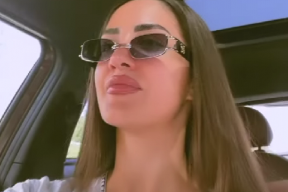 Anđela Đuričić posvećuje Zvezdanu pesmu