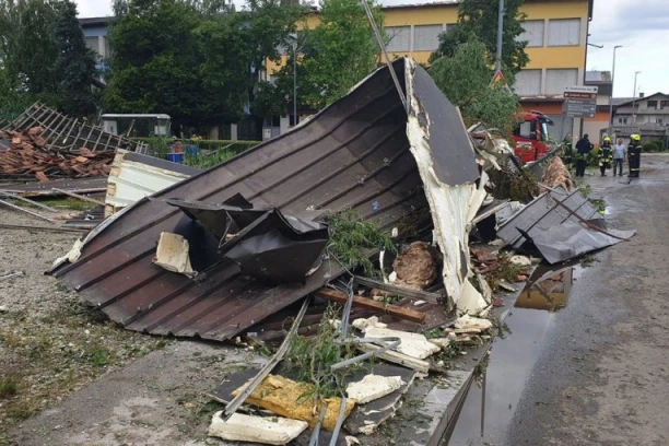 OVAKO MOŽETE NAPLATITI ŠTETU IZAZVANU NEVREMENOM: Dan posle oluje stiglo preko 300 odštetnih zahteva