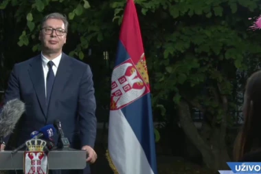 PREDSEDNIK VUČIĆ OBRATIO SE NACIJI IZ BRISELA! Od NATO i KFOR-a tražim da sprovode svoju ULOGU