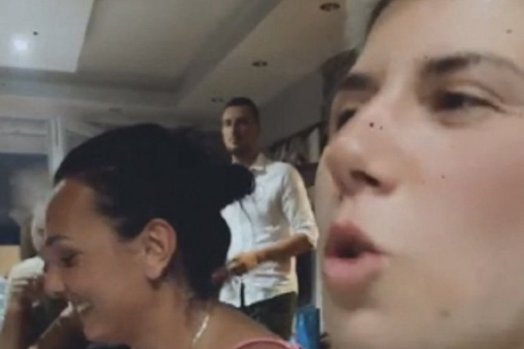 Matora sa Anitinom majkom