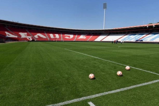 CRVENA ZVEZDA DOVELA VELIKO POJAČANJE: Englez zadužio dres sa brojem deset