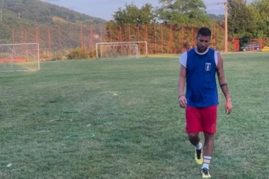 PUN GAS OD SAMOG STARTA: Fudbaleri FUD-a upalili motore - pojačani sastav iz Brusa cilja šampionsku titulu! (FOTO GALERIJA)