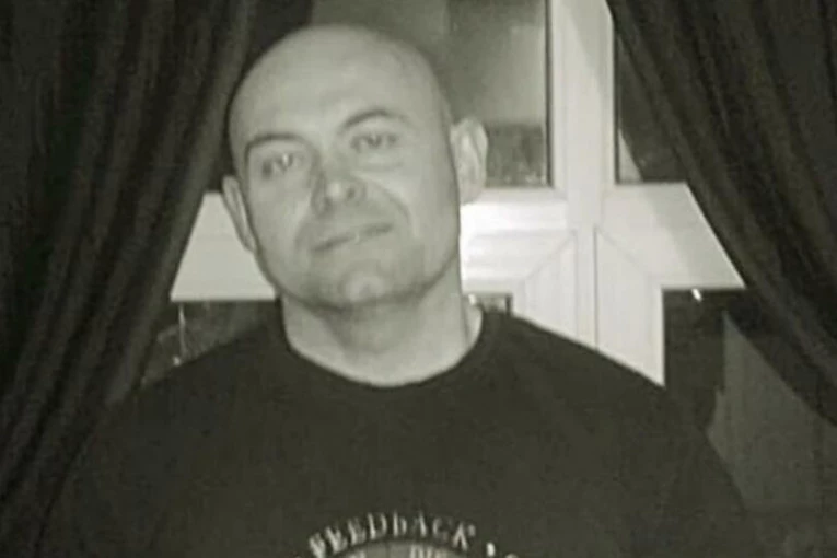 IZREŠETAN SA 12 METAKA NA SRED CENTRA: Šapčani i posle osam godina pamte ubistvo Dejana Jakovljevića Debe koji je imao DEBEO DOSIJE!