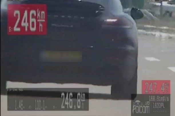 ODE DOZVOLA! Vozač poršea divljao 246 KM na sat! (FOTO)