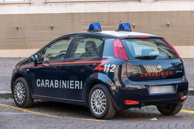 UBIO OCA I PORODIČNOG PRIJATELJA, PA POBEGAO U ŠUMU: Italijanska policija traga za mladićem iz Holandije, zločin izvršen u mentalnom rastrojstvu?