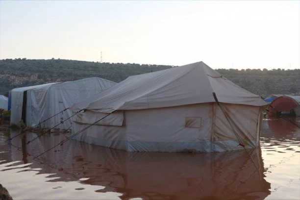 NAJMANJE 30 MRTVIH U AVGANISTANU: Poplave napravile haos, brojke poginulih se samo povećavaju!