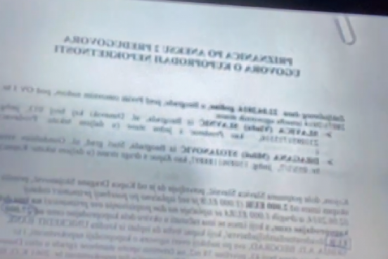 Ana Ćurčić pokazuje dokaze protiv Zvezdana