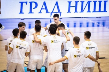 PRAVA LUDNICA U NIŠU: "Orliće" čeka ogromna podrška - neviđen red ispred Čaira! (FOTO)