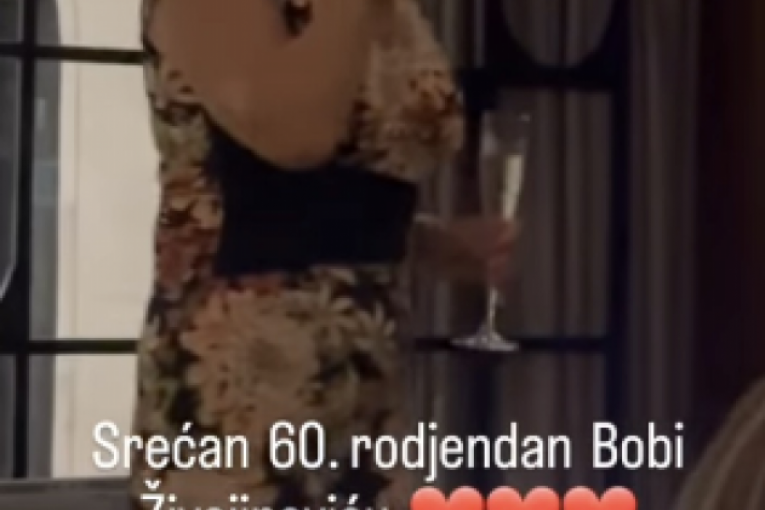 Lepa Brena  bez šminke