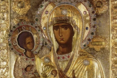 VERNICI DANAS SLAVE IKONU PRESVETE BOGORODICE TROJERUČICE: Veruje se da ima isceliteljske moći - evo zbog čega je ovo tako VAŽAN PRAZNIK