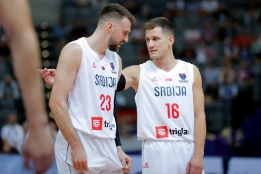 PEŠIĆEVI "ORLOVI" ZAPOČINJU MISIJU ZVANU MUNDOBASKET: Srbija protiv Grčke na Akropolis kupu!