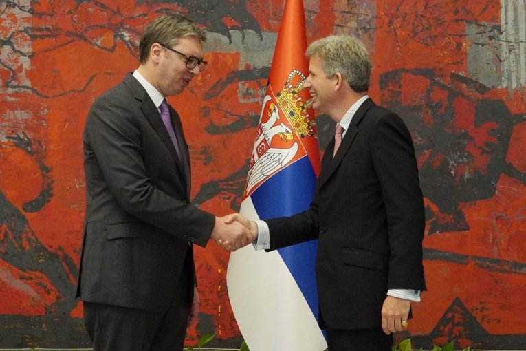 VUČIĆ DANAS SA EDVARDOM FERGUSONOM! Važan sastanak u zgradi Predsedništva!