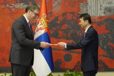 VAŽAN SASTANAK PRED NAMA: Vučić sa Akirom Imamurom, ambasadorom Japana, prijateljske zemlje sa kojom imamo vrhunsku ekonomsku saradnju