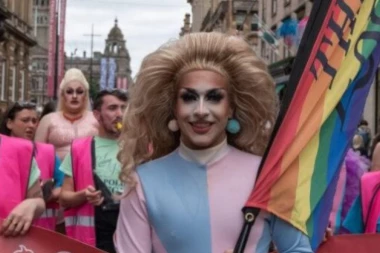 KONZERVATIVNI POKRET "NAŠI": Hoćemo zakon o zabrani promene pola!