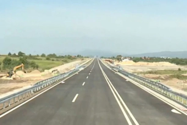 UPOZORENJE I ZA VOZAČE IZ SRBIJE: Postavljaju se kamere po putevima u Hrvatskoj i NEĆE meriti samo brzinu, već i OVO