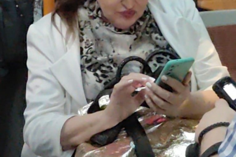 Nada Macura paparaco