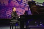 Sa Mozzartom na krilima muzike: Uspešan klavirski koncert Stefana Đokovića oduševio Požarevljane