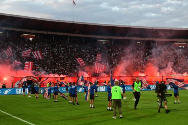 JOŠ MALO, PA NESTALO: Sezonske karte za OVU tribinu Marakane na izmaku!