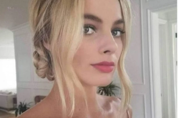 "SVE SU BARBIKE PILE TAJ ČAJ": Espertkinja je otkrila da je zbog OVIH napitaka Margo Ribi izgledala  besprekorno na platnu!