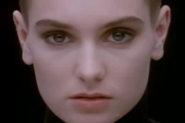 ŠINEJD O'KONOR UMRLA 18 MESECI NAKON ŠTO JOJ SE SIN UBIO: Bila je zlostavljana od strane majke pa se i sama borila protiv nasilja nad decom, OVAKO je govorila!