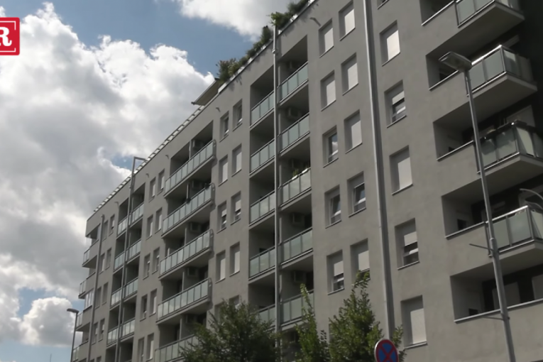 Moka Slavnić zgrada