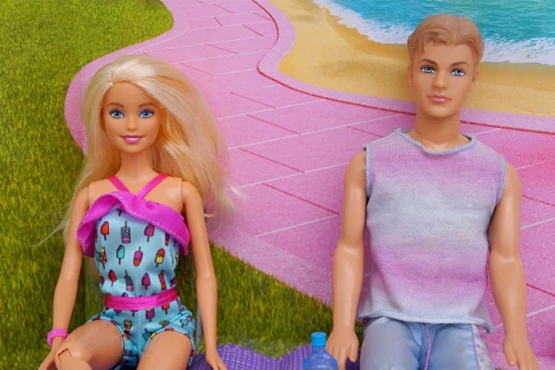 SKANDAL U ZEMLJI: Pojavile se LUTKE ZA ODRASLE sa dečjim likom! Ministar momentalno poslao brutalnu poruku kompaniji